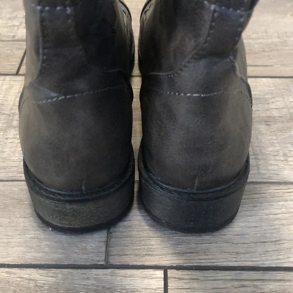 Sketchers combat style lace up booties that can be folded down charcoal brown - Picture 4 of 15